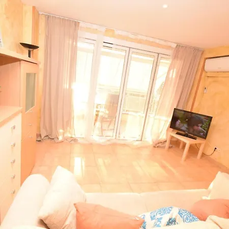 Gicd Gavina Beachfront *