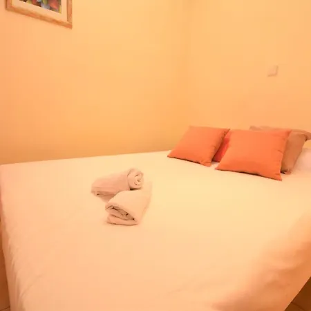 Apartment Gicd Gavina Beachfront *